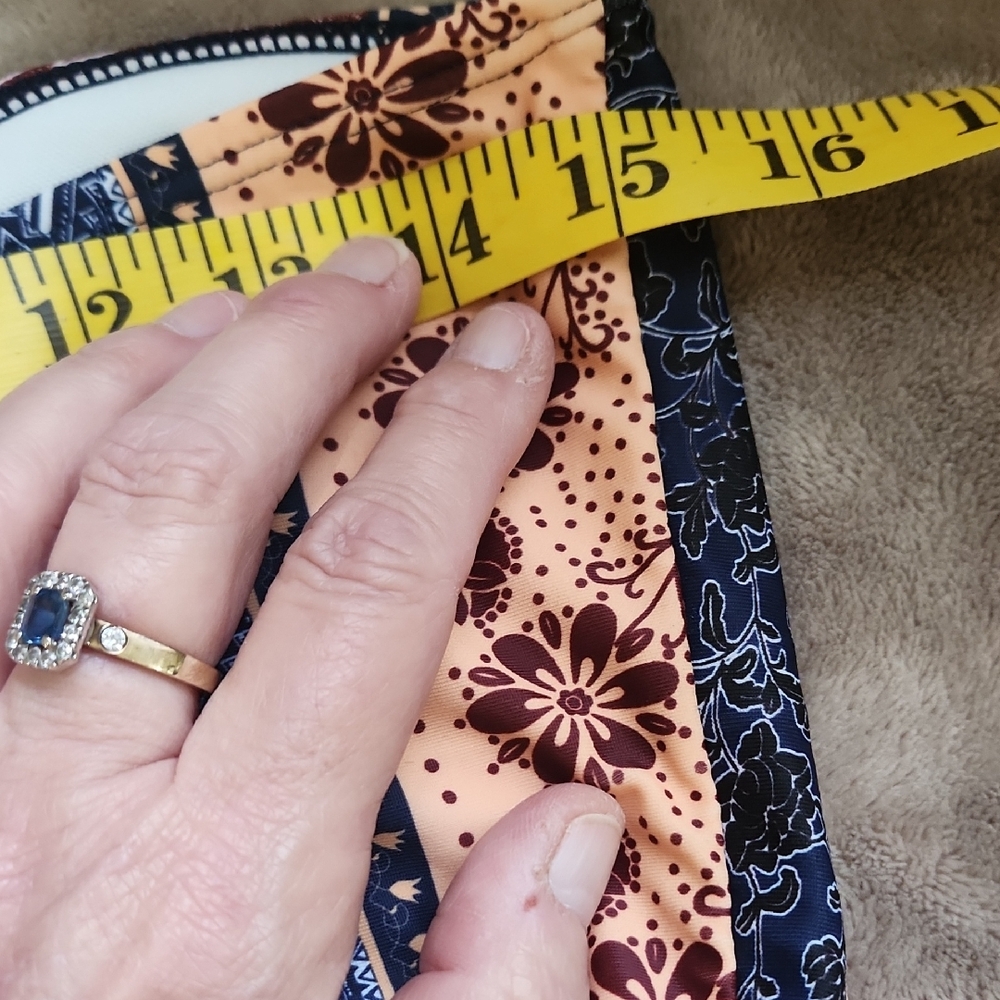 Colorful Patterned Bikini Set - Picture 6 of 10